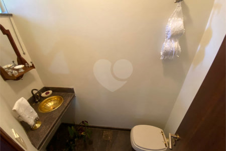 Casa térrea no Condomínio Parque Faber I