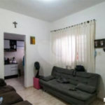 Casa com 200m² , 4 dormitórios , sendo 3 suítes , 2 vagas , à venda no Jabaquara.