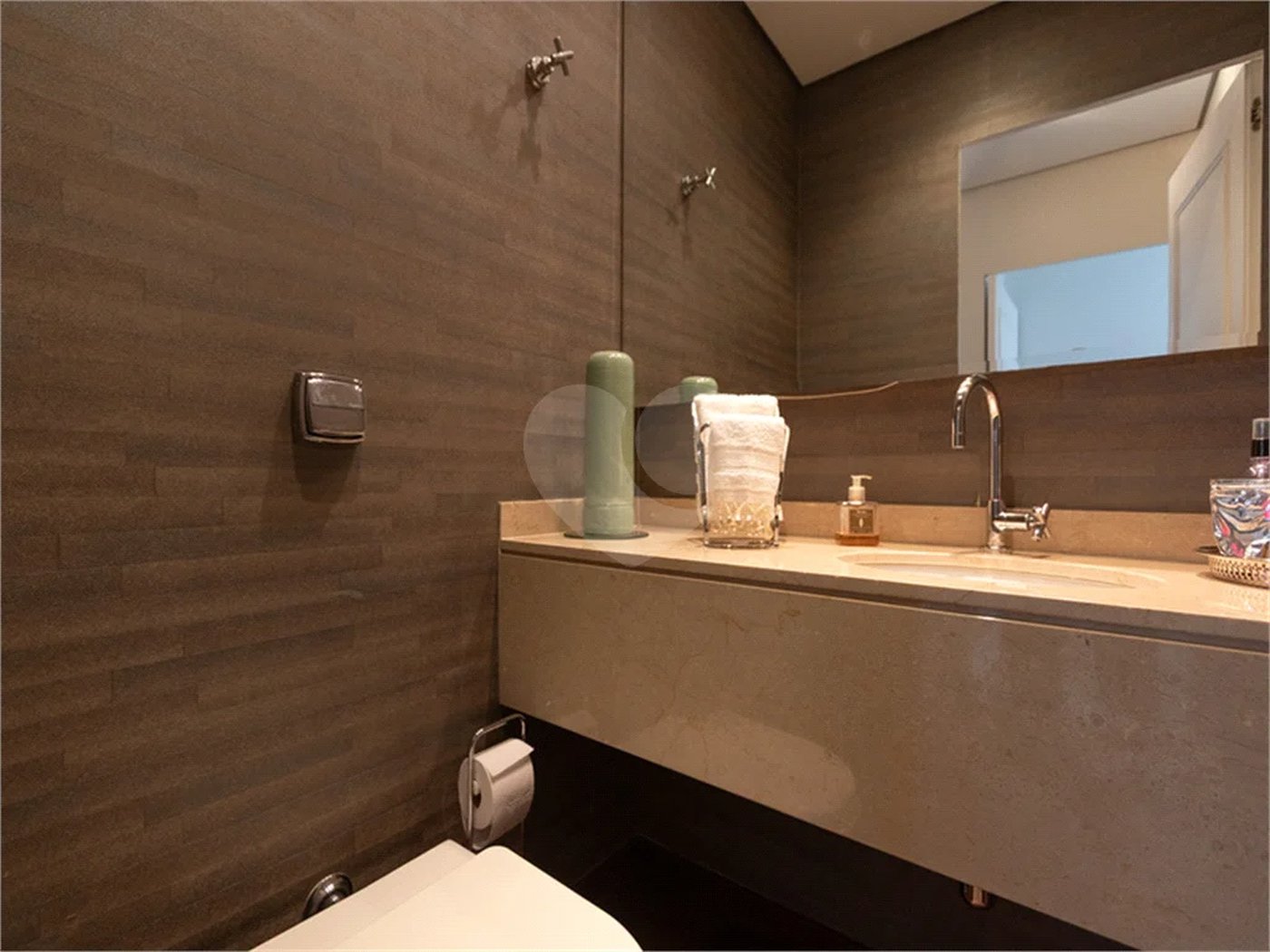 Apartamento de 233 m² à venda em Higienópolis com 4 dormitórios.