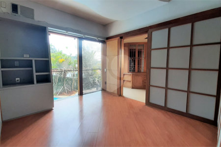Casa Térrea à venda com 4 quartos, sendo 2 suítes, em Chácara Monte Alegre, São Paulo, SP