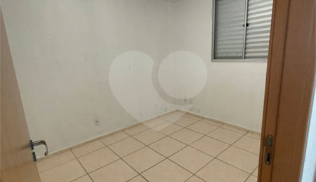 Apartamento à venda com 2 quartos em Parque Fehr, São Carlos, SP