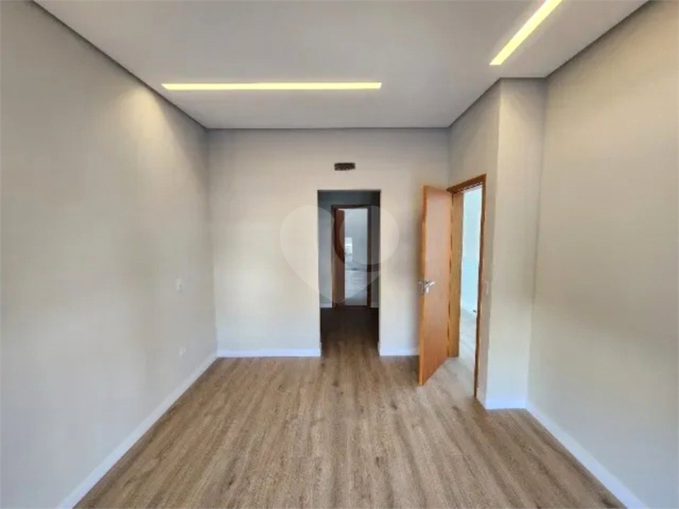 CASA A VENDA 280M², 4 DORMITORIOS, 4 SUITES, 4 VAGAS - URBANOVA - SÃO JOSÉ DOS CAMPOS/SP.