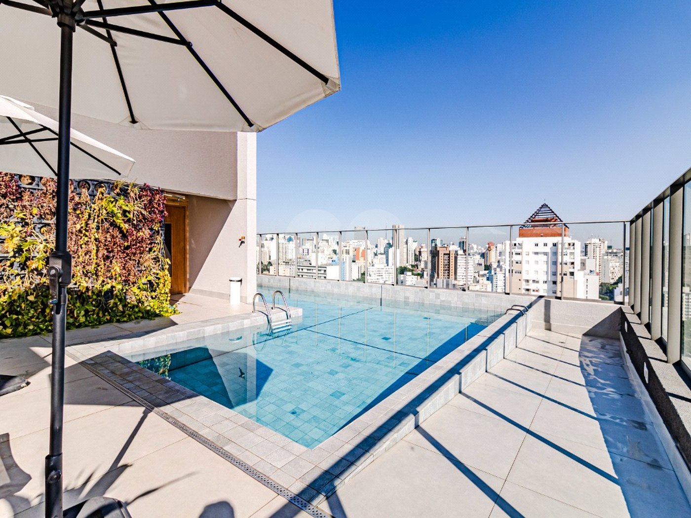 Studio à venda com 22m², 1 quarto, região da República, no Condomínio Think Home República