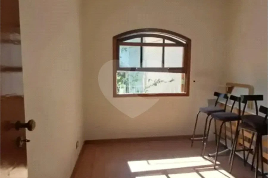Casa Térrea com 3 Quartos à venda, 220m² - Jardim Líbano