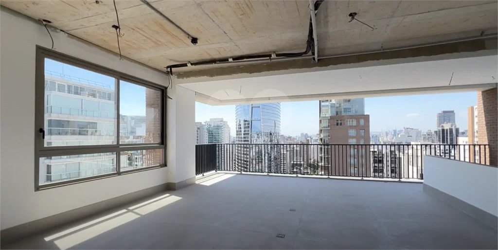 Apartamento novo á venda no Itaim Bibi Apartamento com 3 dormitórios à venda, 189 m² por R$ 8.150.000,00 - São Paulo/SP