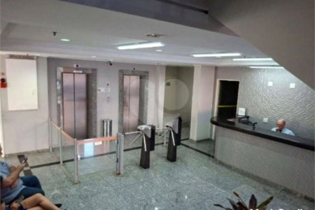 Sala comercial com 38m², 1 vaga de garagem, à venda na Vila Mariana