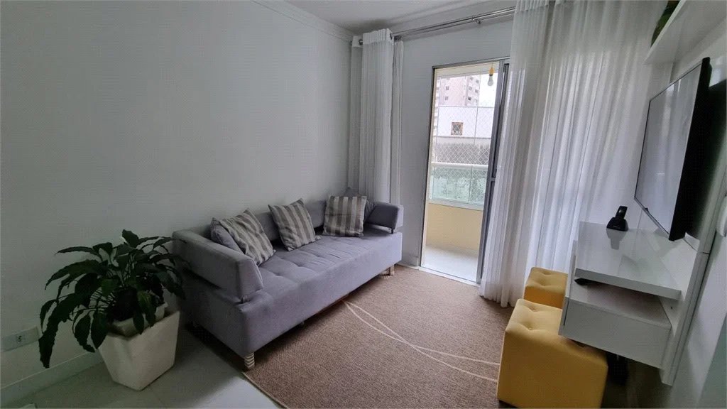 Apartamento à venda com 3 quartos, sendo 1 suíte,  em Jardim Esmeralda, São Paulo, SP