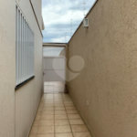 Excelente sobrado com piscina e churrasqueira
