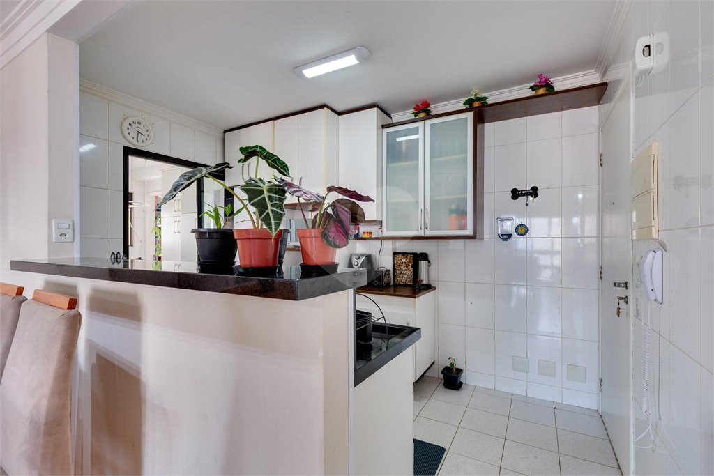 Apartamento Alto da Boa Vista em Condominio Clube