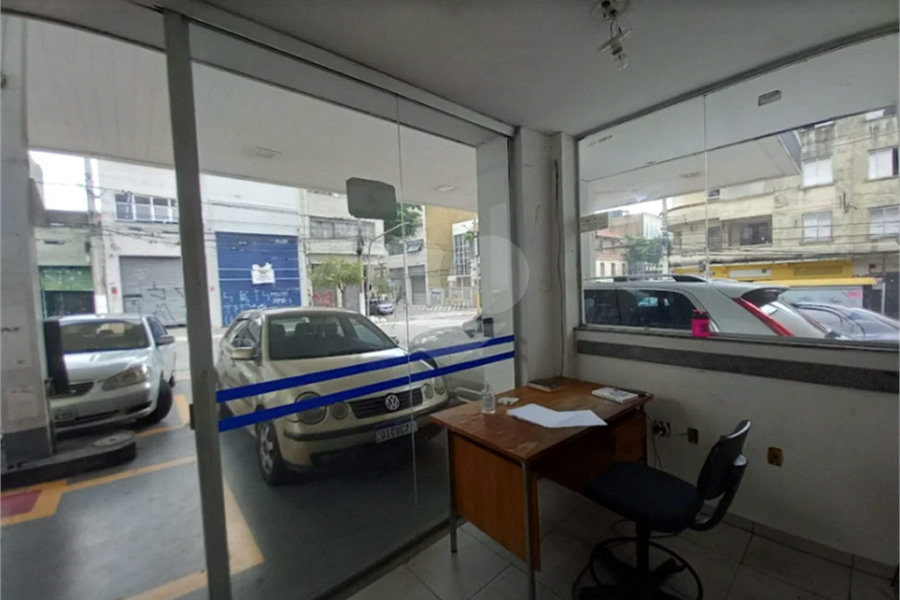 Espaço ideal para posto de gasolina, farmácia e loja no Bom Retiro