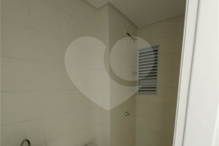 Apartamento no Condomínio Flor de Liz.