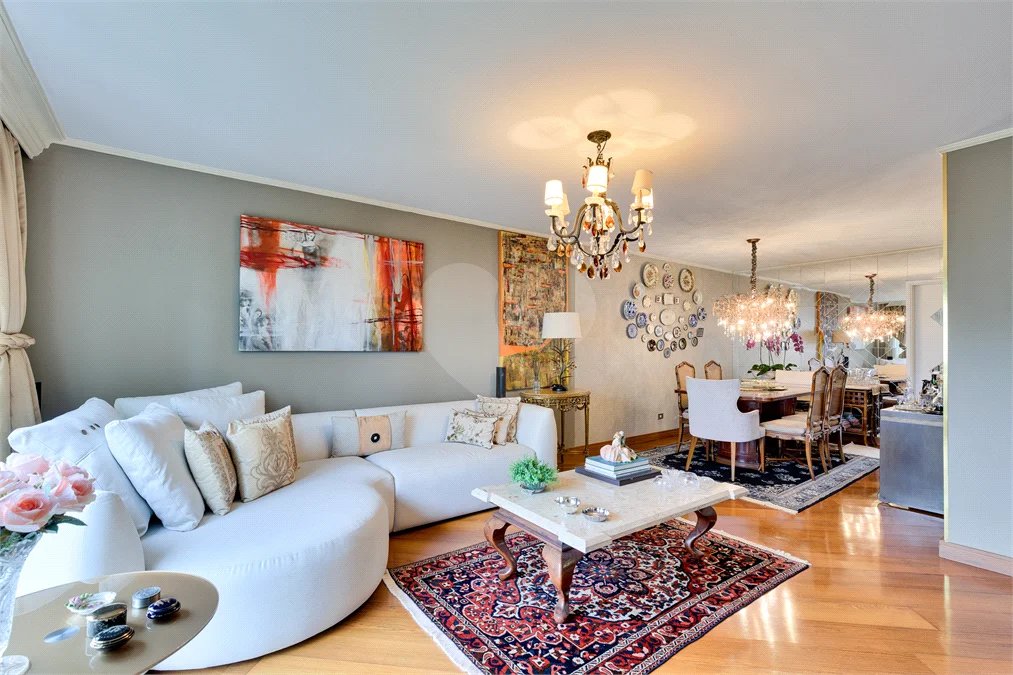 Apartamento à venda com 3 quartos, sendo 1 suíte, em Jardim Marajoara, São Paulo, SP