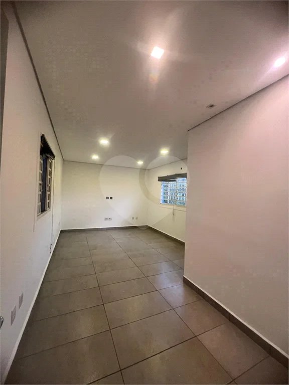 Galpão de 600m² no Centro Industrial Rafael Diniz - Bragança Paulista.