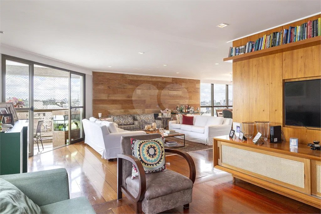 APARTAMENTO COM 3 DORMITÓRIOS, 3 SUÍTES, 3 VAGAS, LAVABO, LAZER, 193 M² - MOEMA