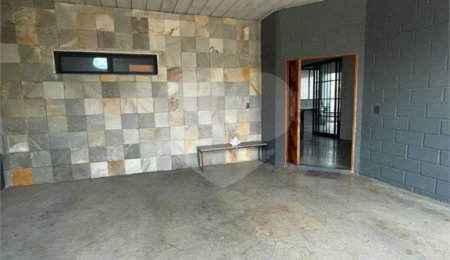 Casa à venda com 3 quartos, sendo 1 suíte, no condomínio Golden Park, Hortolândia - SP