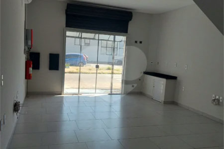Salão Comercial para locação em Indaiatuba/SP no Bairro Vila Georgina -Fotovoltaica instalada.