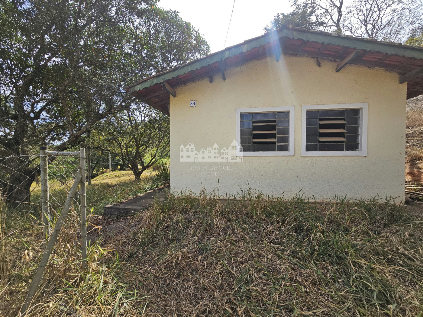 Chácara à venda com 2 quartos em Estância Santa Maria do Laranjal, Atibaia, SP