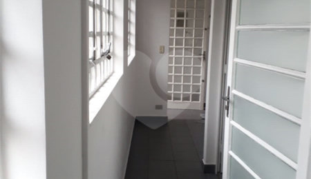 Sala à venda ou para alugar em Jardim Maria Rosa, Taboão da Serra, SP