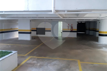 Apartamento com 2 dormitórios.