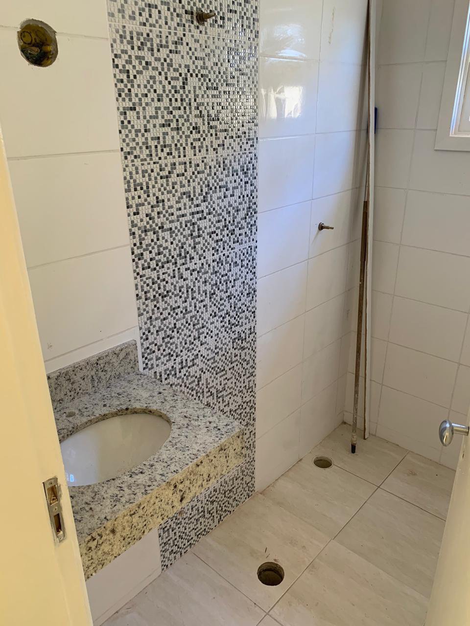 Casa à venda com 2 quartos, sendo 1 suíte, em Nova Itanhaém, Itanhaém - SP