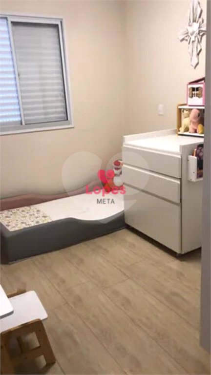 APARTAMENTO A VENDA NO CONDOMINIO VALE DAS CORES COM 2 DORMITORIOS, 1 BANHEIRO, 1 VAGA, TAUBATÉ/SP.