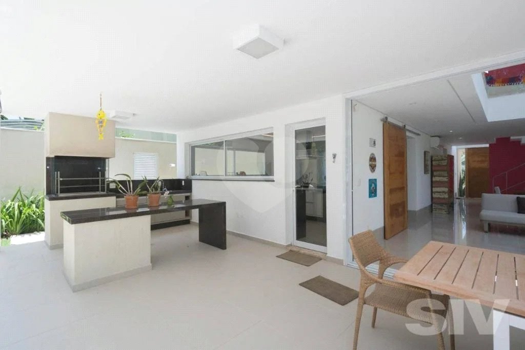 Casa à venda com 4 suítes em Riviera de São Lourenço, Bertioga, SP