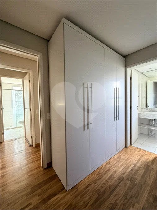 Apartamento à venda com 3 suítes em Vila Mariana, São Paulo, SP