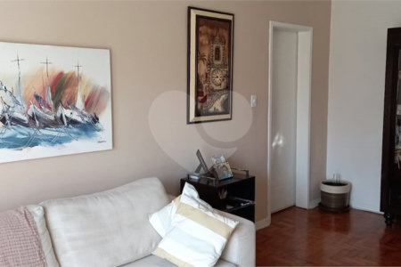 Apartamento à venda no Brooklin, 105m², 3 dormitórios, dependência de empregada e 1 vaga.
