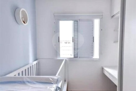 Apartamento no Ipiranga de 94m2 com 2 dorms, 1 suíte, 3 banheiros, 2 vagas. Estuda permuta.