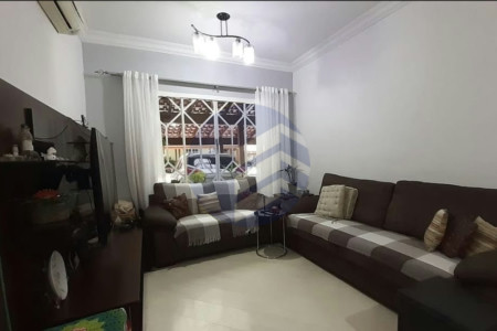 Sobrado espaçoso e completo em condomínio fechado no Bonfiglioli!
