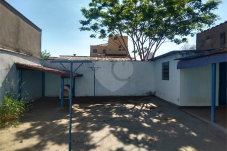 Casa térrea no Centro em Araraquara/SP, com 4 dormitórios