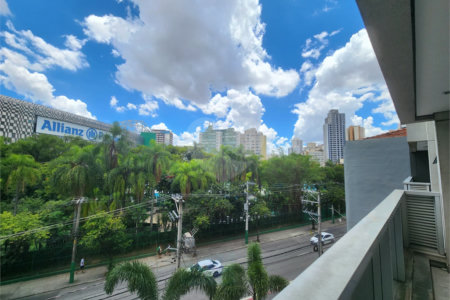 Sala comercial em frente ao Allianz Parque