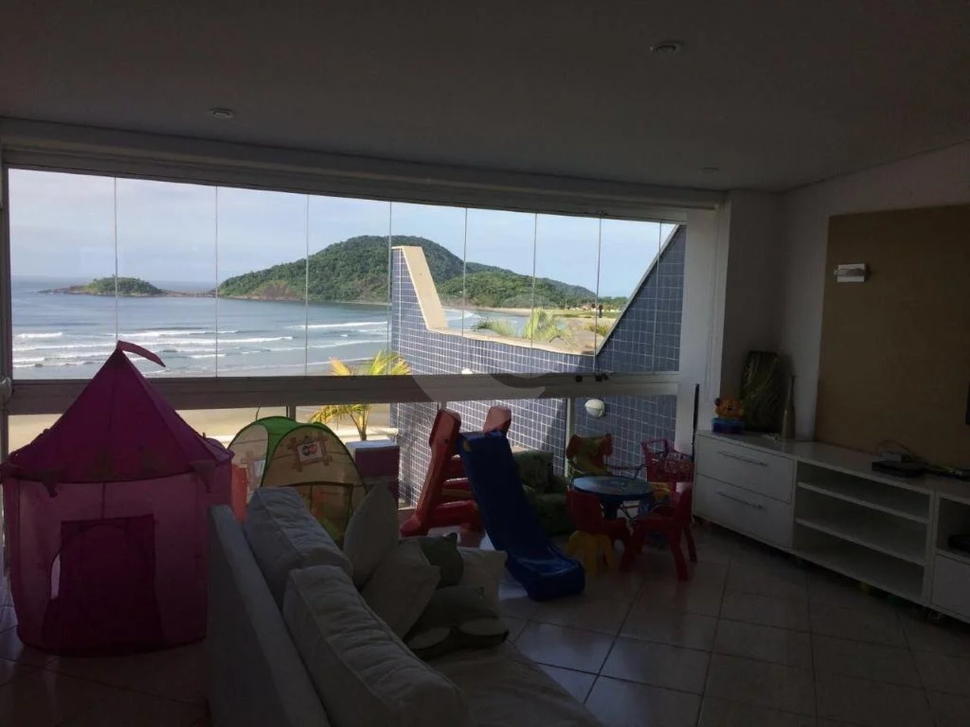 Triplex à venda com 6 suítes em Riviera de São Lourenço, Bertioga, SP