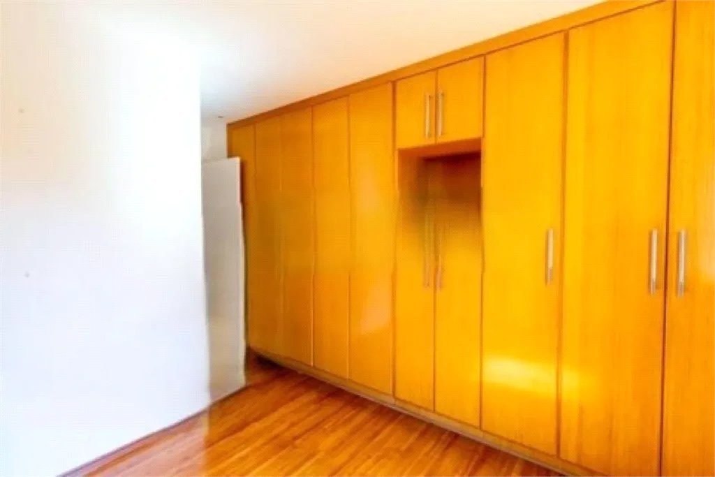Apartamento à venda com 3 quartos, sendo 1 suíte,  em Morumbi, São Paulo, SP