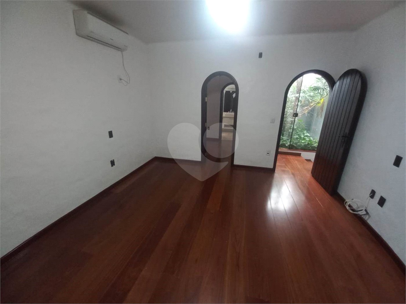 Casa térrea no Condomínio Faber I.