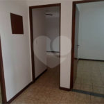 Casa térrea para venda, com 3 dormitórios, sendo 1 suíte.