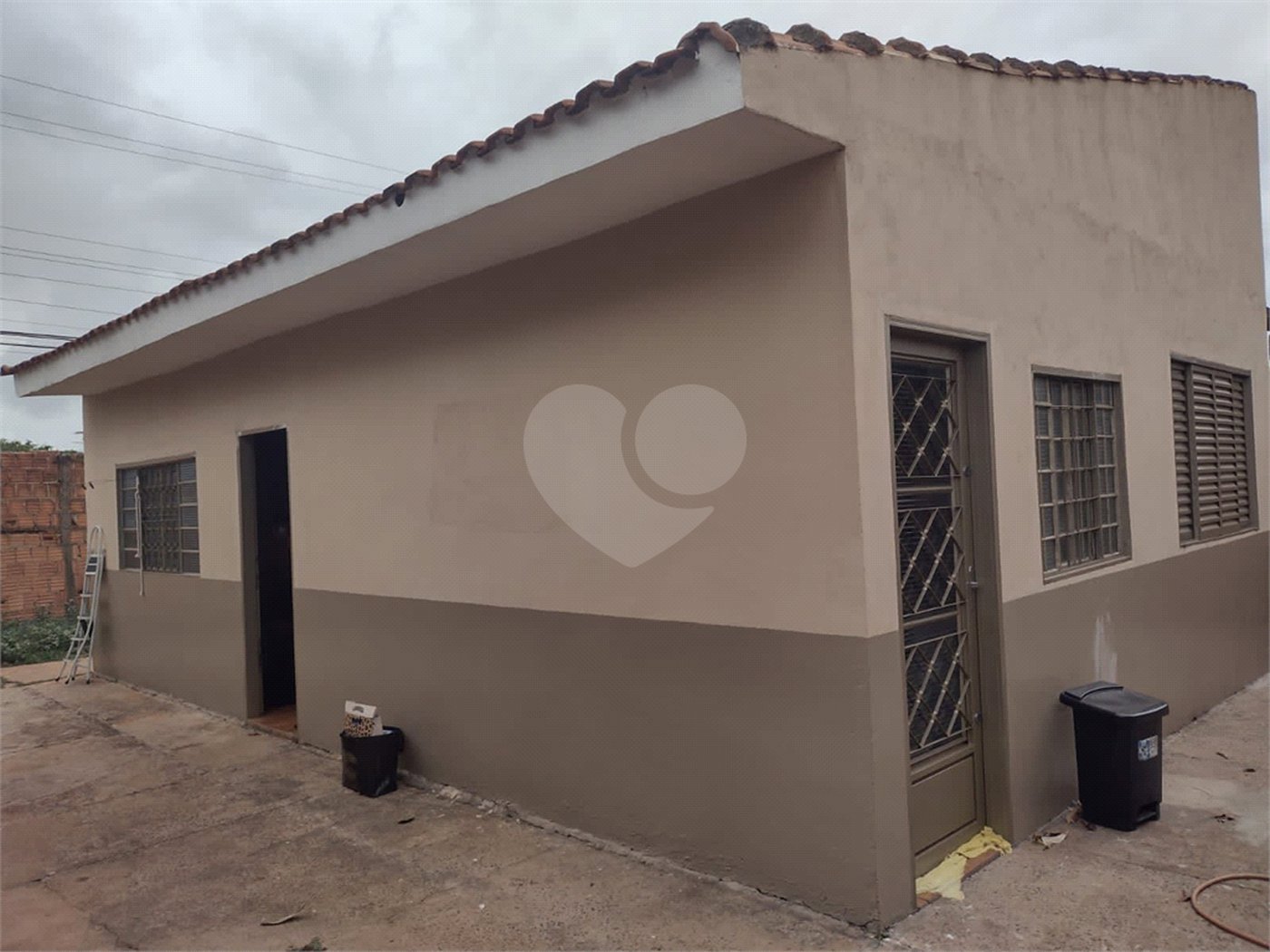 Casa térrea em Araraquara/SP.