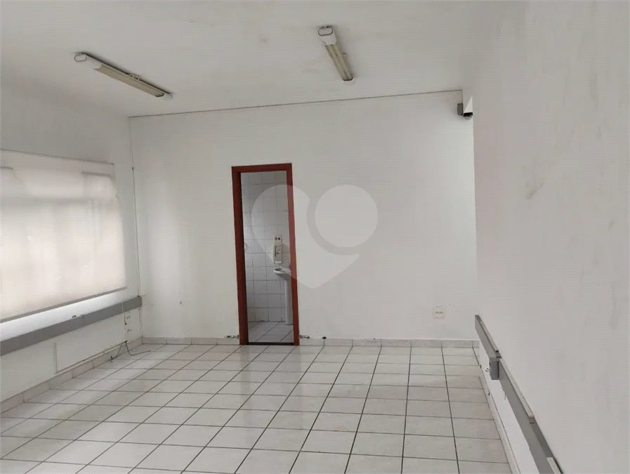 Excelente sala comercial na zona Sul