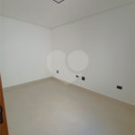 Casa com 155m² , 3 dormitórios , sendo 1 suíte , 4 vagas , à venda no Parque das Nações , em Santo André.