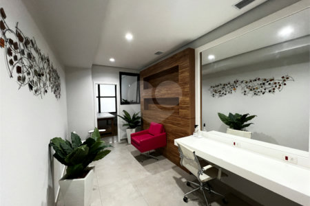 Apartamento à venda com 2 quartos, sendo 1 suíte, em Alto da Boa Vista, São Paulo, SP