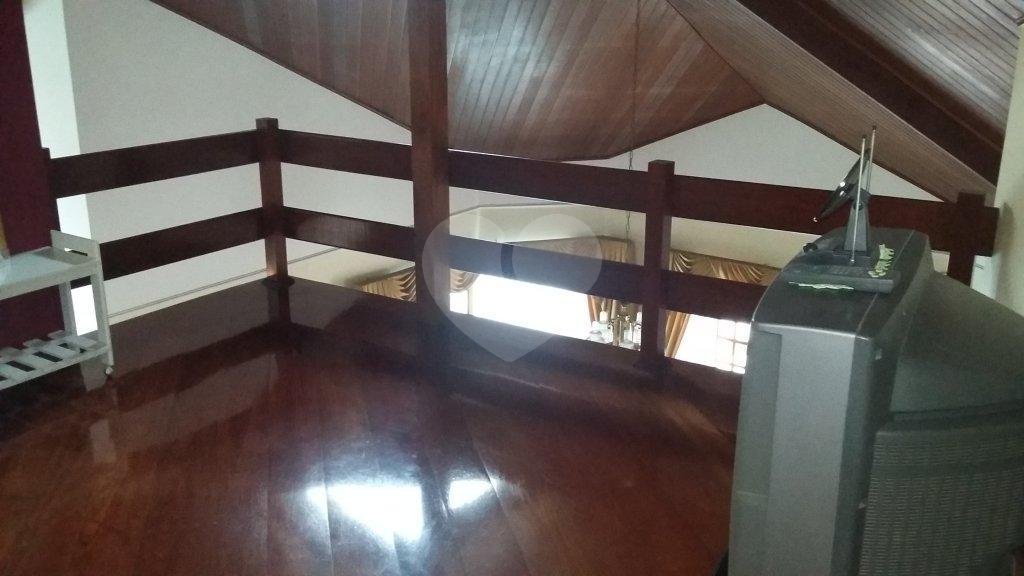 CASA TÉRREA A VENDA NO TREMEMBÉ - 4 SUÍTES E 10 VAGAS DE GARAGEM