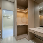 Indaiatuba - SP - Condominio Dona Lucilla - Valor R$2.295.000,00 - 3 suítes + escritório + lavabo - Terreno: 300m2 - Construção: 188m2 - Diferenciais - Móveis planejados no escritório, sala de TV, lavabo, cozinha, área gourmet, lavanderia, banheiros e closet - Ar condicionado em todos os ambie