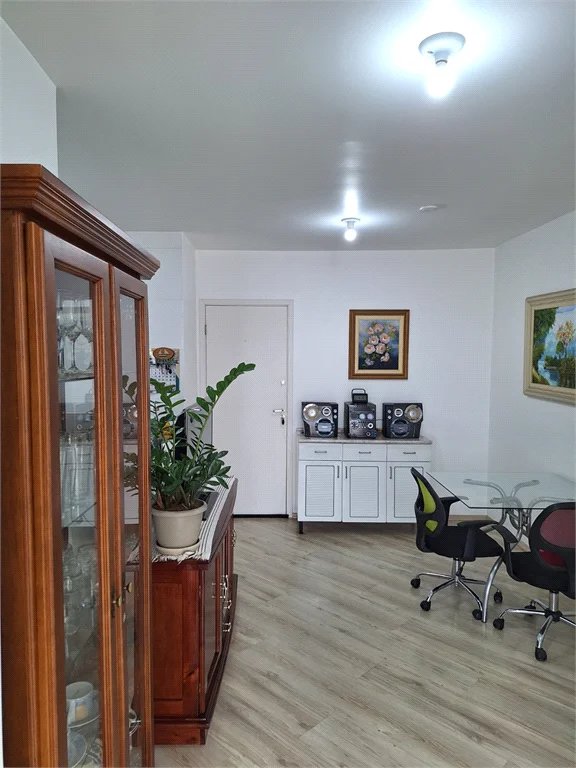 Apartamento à venda com 2 quartos em Jardim Esmeralda, São Paulo, SP