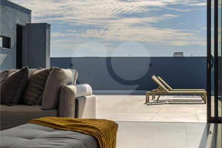 Indaiatuba - Quintas da Terracota - 1252 m² de terreno - casa térrea com 514 m² de área construída -3 vagas de garagem cobertas e 3 descobertas Lavabo - Sala de estar e jantar amplas e integradas - Escritório privativo - Cozinha toda equipada com geladeira, forno, micro-ondas, lava-louças,