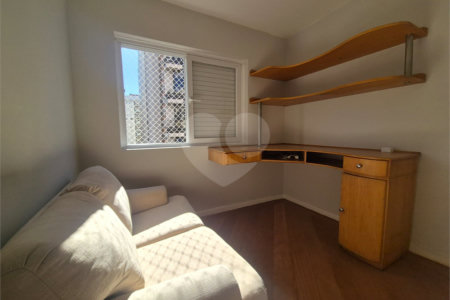 Apartamento Mobiliado, e Aconchegante, Bem Localizado