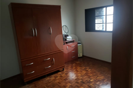 Casa à Venda na Região Central de São Carlos - Excelente Localização