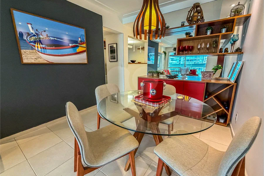 Apartamento à venda com 3 quartos, sendo 1 suíte, em Riviera de São Lourenço, Bertioga, SP