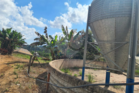 VENDA SÍTIO 48 hectares com estruura para granja, hidroponia e gado