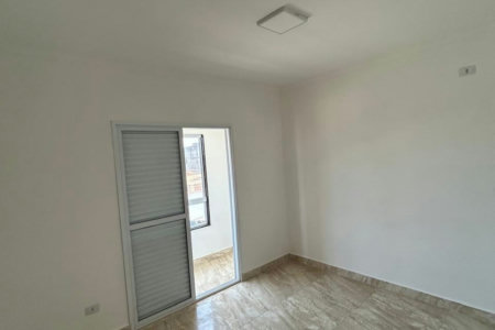 Duplex à venda com 2 quartos, sendo 1 suíte, apenas 400m Mar