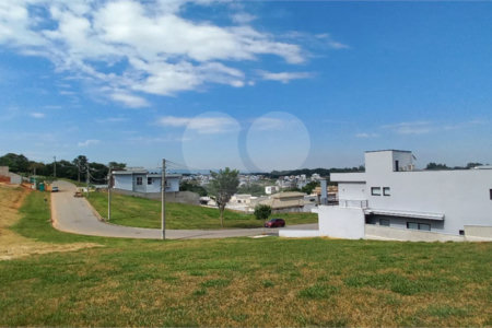 Terreno à Venda no Condomínio Santa Isabel 2 - Louveira/SP